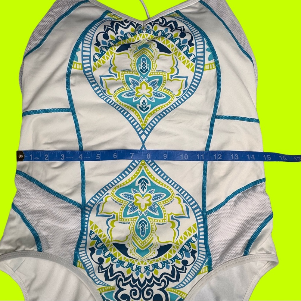 Athleta 1 Piece Bathing Suit Built In Bra White Lotus Design UV Protection Large - Picture 12 of 13